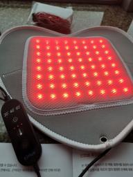 Red light therapy pad for pets image 1