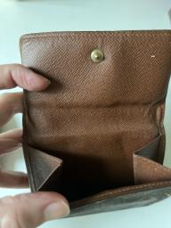 Lv wallet and keycase image 2