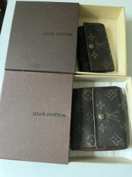 Lv wallet and keycase image 6